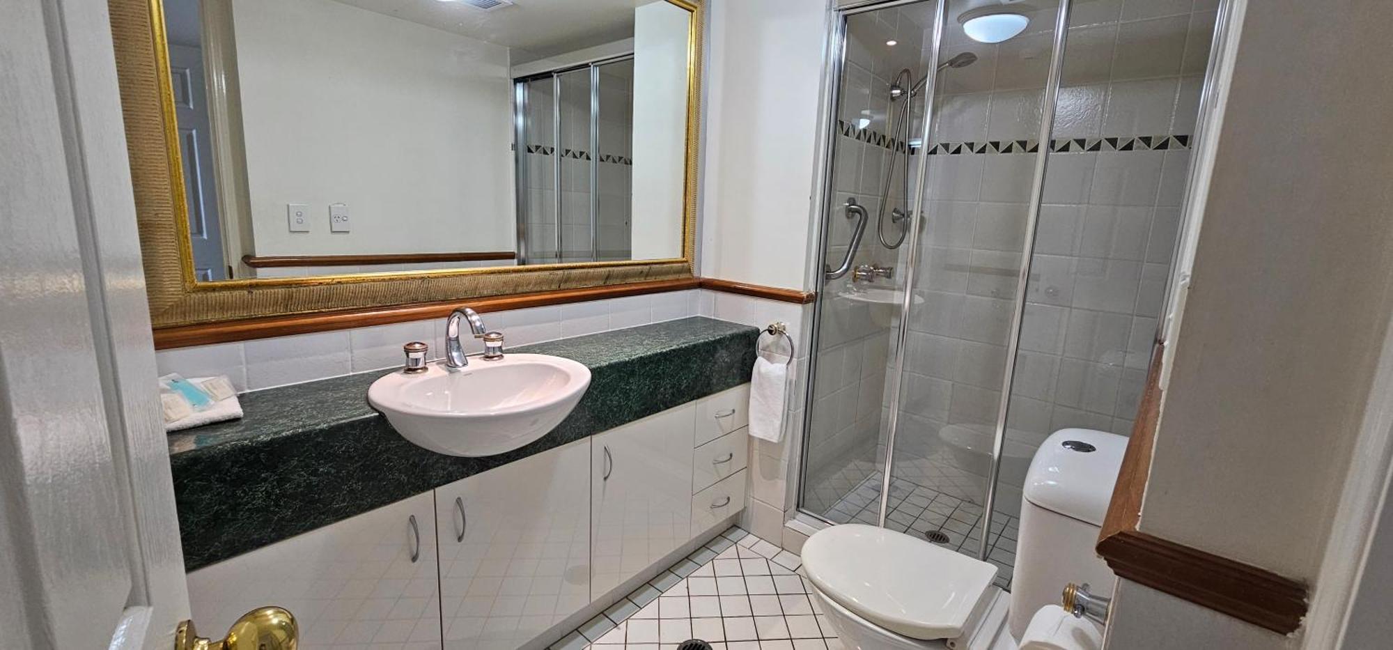Broadbeach Holiday Apartments Gold Coast Extérieur photo